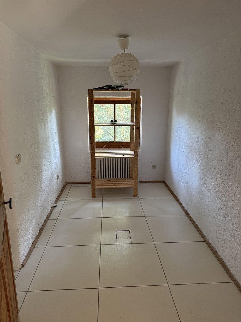 Prenájom domu 200 m², pozemek 250 m², St Bartholomäus-Weg 2, Holzkirchen, Bavorsko Prenájom domu 200 m², pozemek 250 m², St Bartholomäus-Weg 2, Holzkirchen, Bavorsko