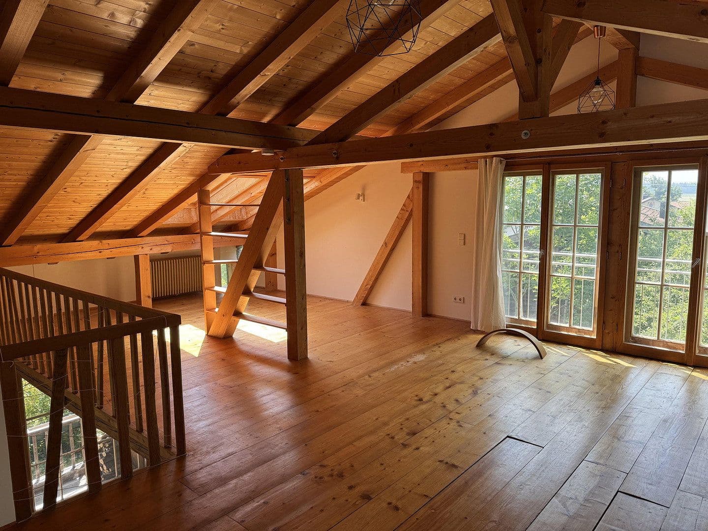 Prenájom domu 200 m², pozemek 250 m², St Bartholomäus-Weg 2, Holzkirchen, Bavorsko Prenájom domu 200 m², pozemek 250 m², St Bartholomäus-Weg 2, Holzkirchen, Bavorsko