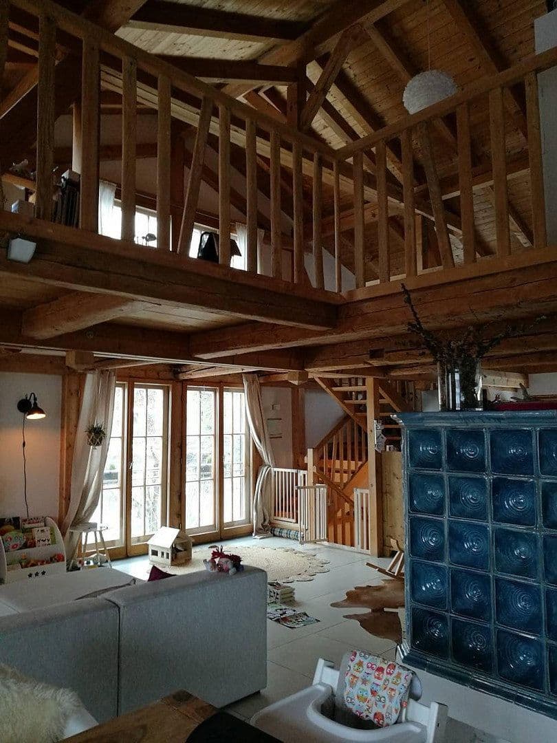Prenájom domu 200 m², pozemek 250 m², St Bartholomäus-Weg 2, Holzkirchen, Bavorsko Prenájom domu 200 m², pozemek 250 m², St Bartholomäus-Weg 2, Holzkirchen, Bavorsko