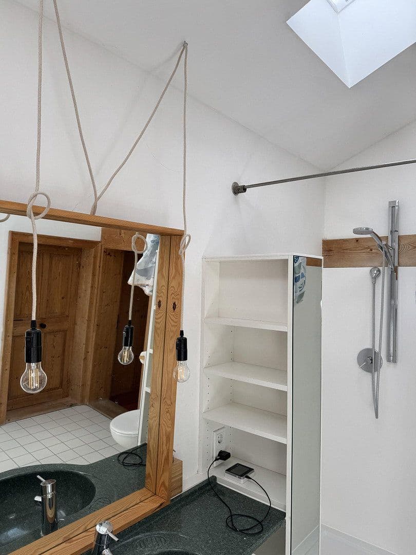 Prenájom domu 200 m², pozemek 250 m², St Bartholomäus-Weg 2, Holzkirchen, Bavorsko Prenájom domu 200 m², pozemek 250 m², St Bartholomäus-Weg 2, Holzkirchen, Bavorsko