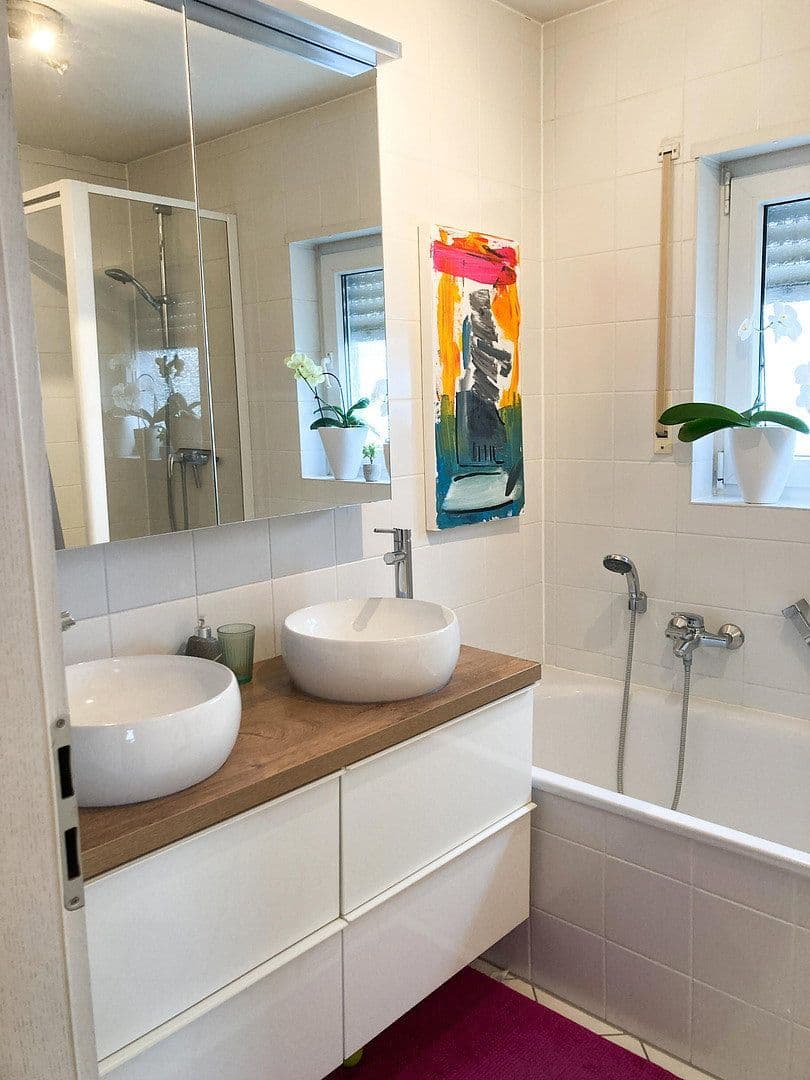 Predaj domu 140 m², pozemek 156 m², Neulußheim, Bádensko-Wurttembersko Predaj domu 140 m², pozemek 156 m², Neulußheim, Bádensko-Wurttembersko