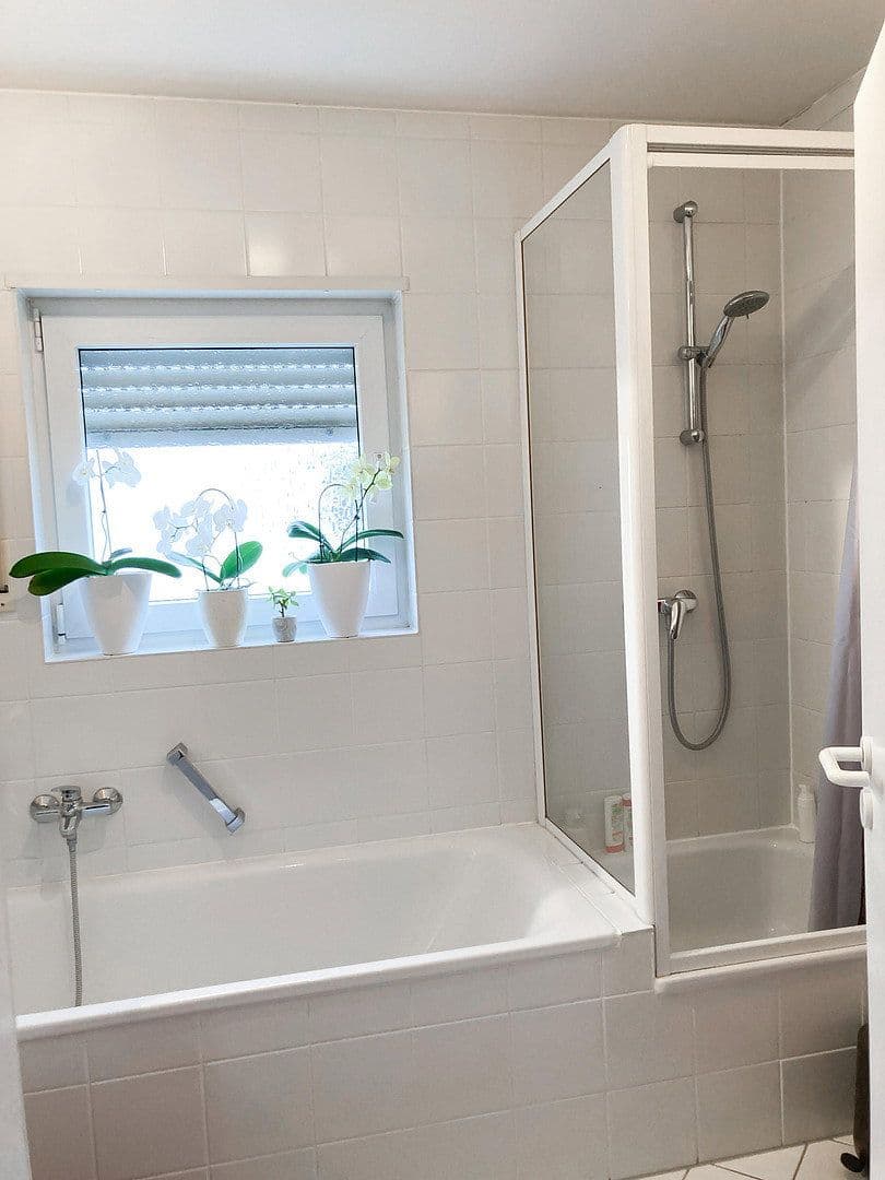 Predaj domu 140 m², pozemek 156 m², Neulußheim, Bádensko-Wurttembersko Predaj domu 140 m², pozemek 156 m², Neulußheim, Bádensko-Wurttembersko