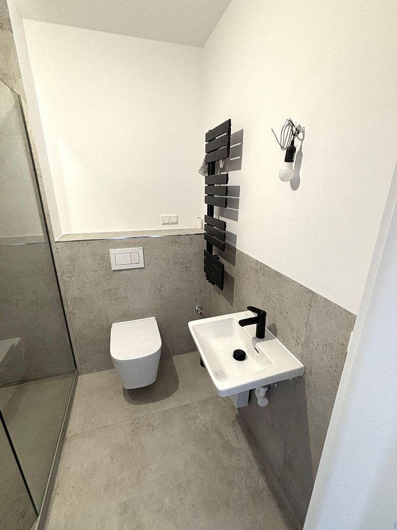 Prenájom bytu 3-izbový 73 m², Virgiliastraße 23, Essen, Severné Porýnie - Westfálsko Prenájom bytu 3-izbový 73 m², Virgiliastraße 23, Essen, Severné Porýnie - Westfálsko