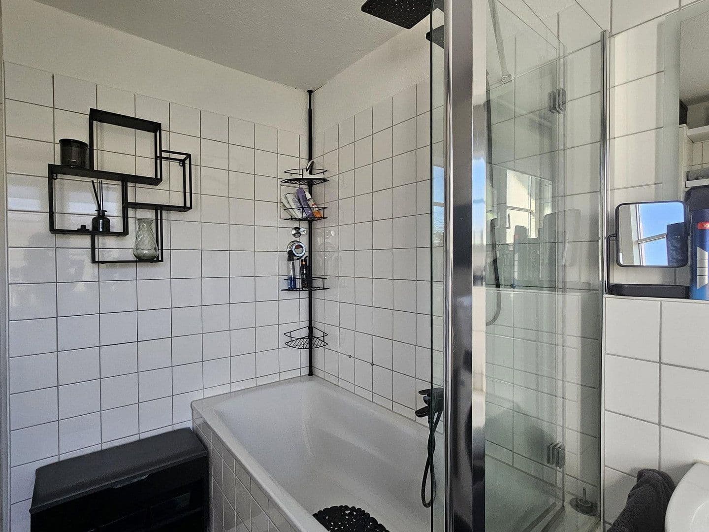 Prenájom bytu 2-izbový 63 m², Naupliastraße 25, München, Bavorsko Prenájom bytu 2-izbový 63 m², Naupliastraße 25, München, Bavorsko