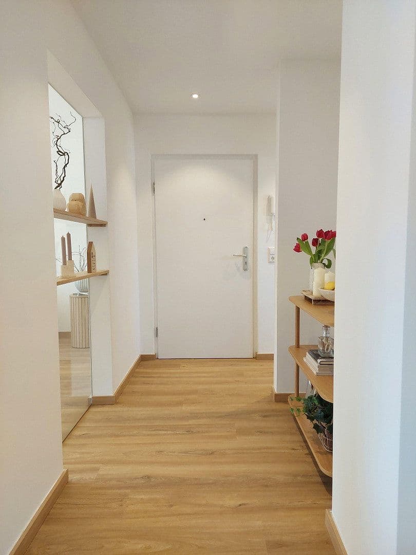 Predaj bytu 4-izbový 93 m², Leonberg, Bádensko-Wurttembersko Predaj bytu 4-izbový 93 m², Leonberg, Bádensko-Wurttembersko
