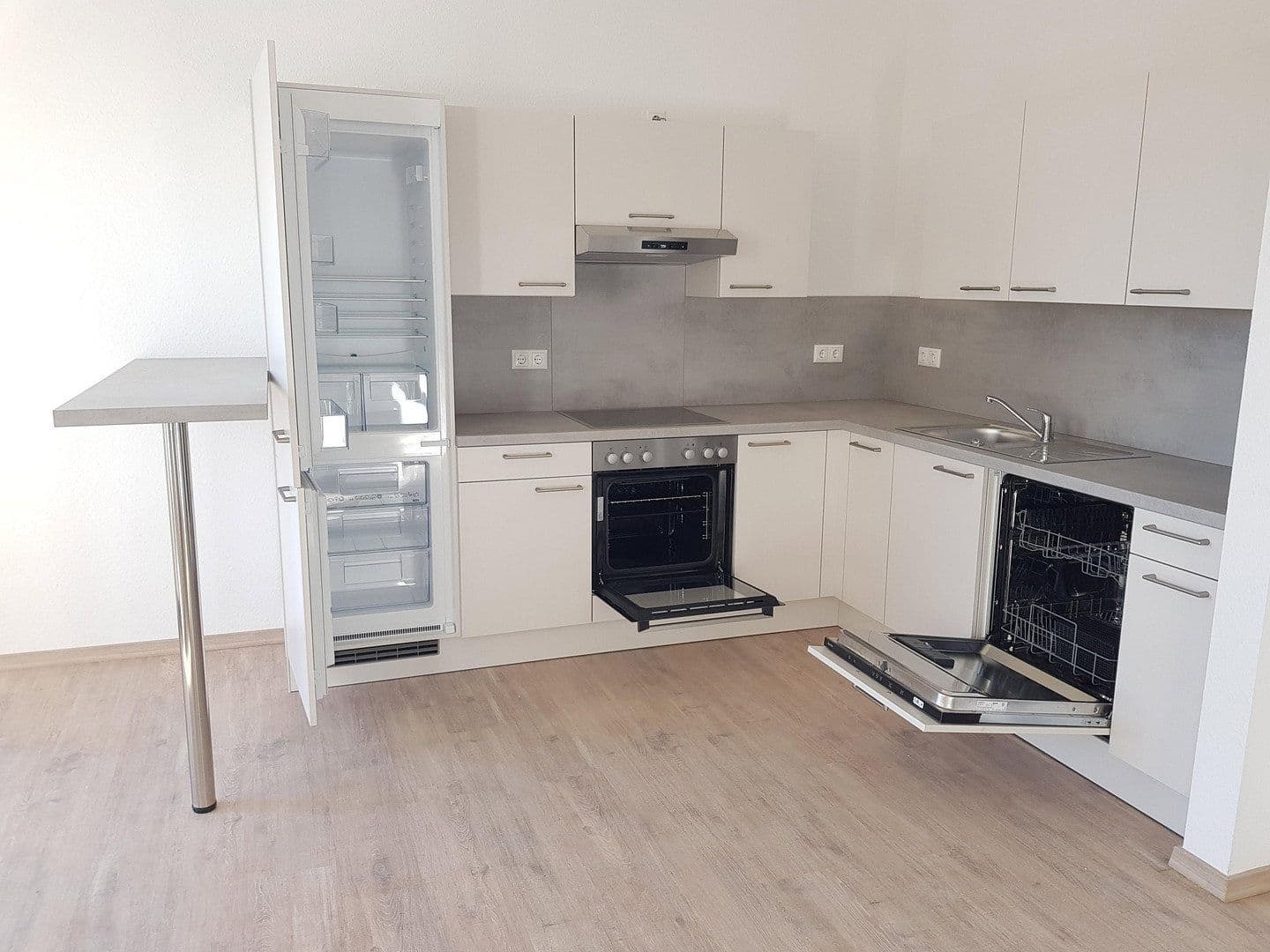 Prenájom bytu 2-izbový 61 m², Leißnerstraße 72, Plavno, Sasko Prenájom bytu 2-izbový 61 m², Leißnerstraße 72, Plavno, Sasko