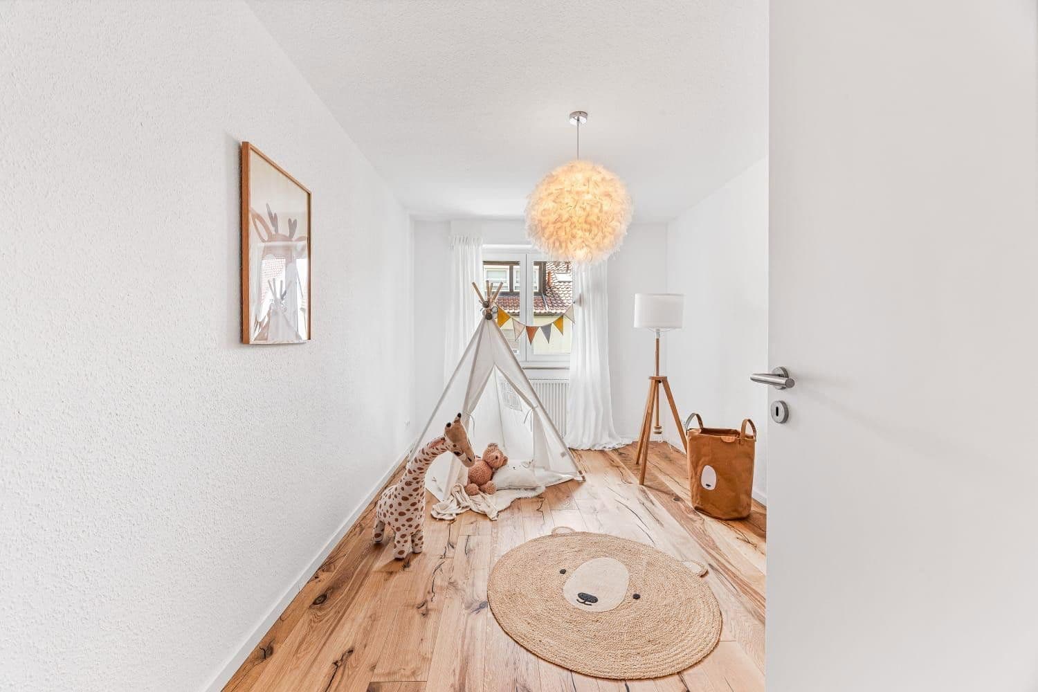 Predaj bytu 4-izbový 84 m², Kelkheim (Taunus), Hesensko Predaj bytu 4-izbový 84 m², Kelkheim (Taunus), Hesensko