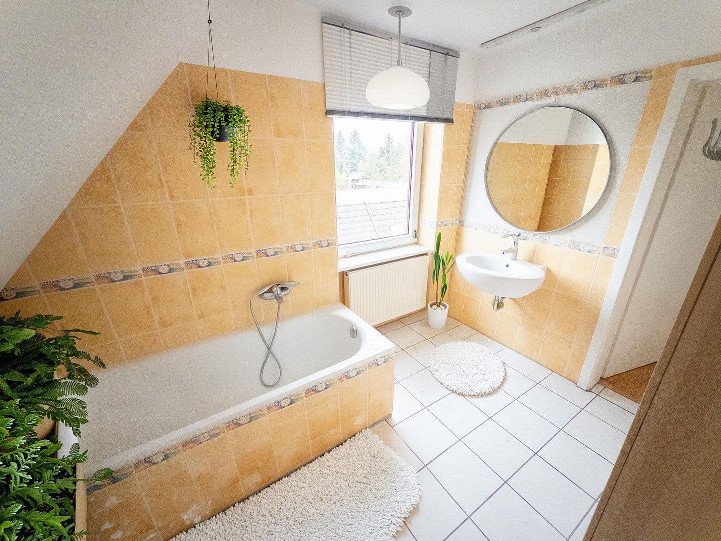 Prenájom bytu 5-izbový 165 m², Bahnhofstrasse 24, Wittingen, Dolné Sasko Prenájom bytu 5-izbový 165 m², Bahnhofstrasse 24, Wittingen, Dolné Sasko
