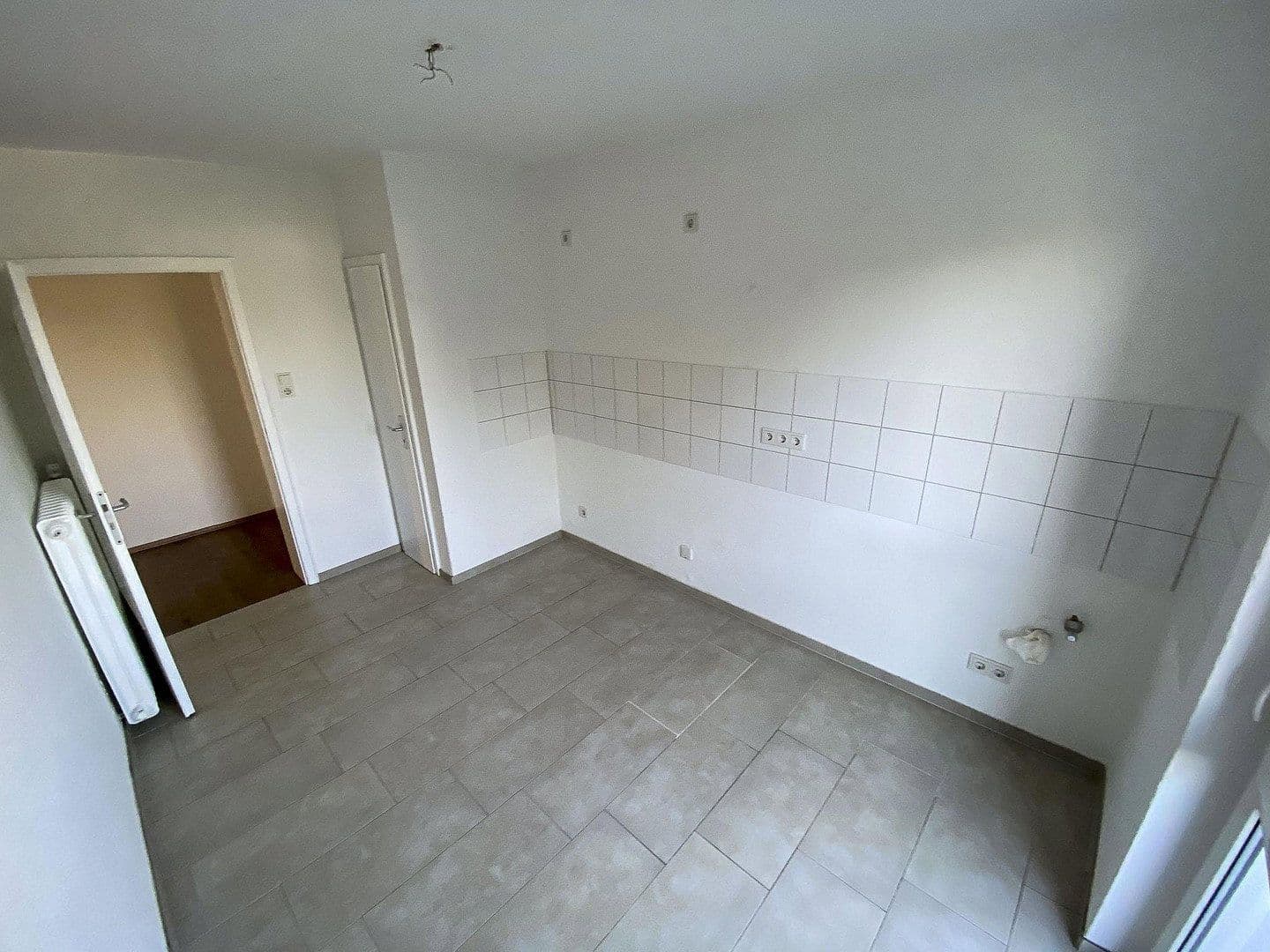 Prenájom bytu 4-izbový 93 m², Castrop-Rauxel, Severné Porýnie - Westfálsko Prenájom bytu 4-izbový 93 m², Castrop-Rauxel, Severné Porýnie - Westfálsko