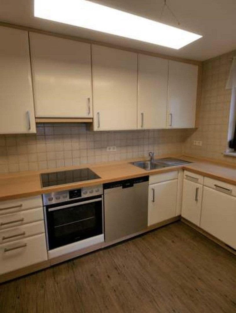 Predaj bytu 4-izbový 102 m², Ludwigsburg, Bádensko-Wurttembersko Predaj bytu 4-izbový 102 m², Ludwigsburg, Bádensko-Wurttembersko