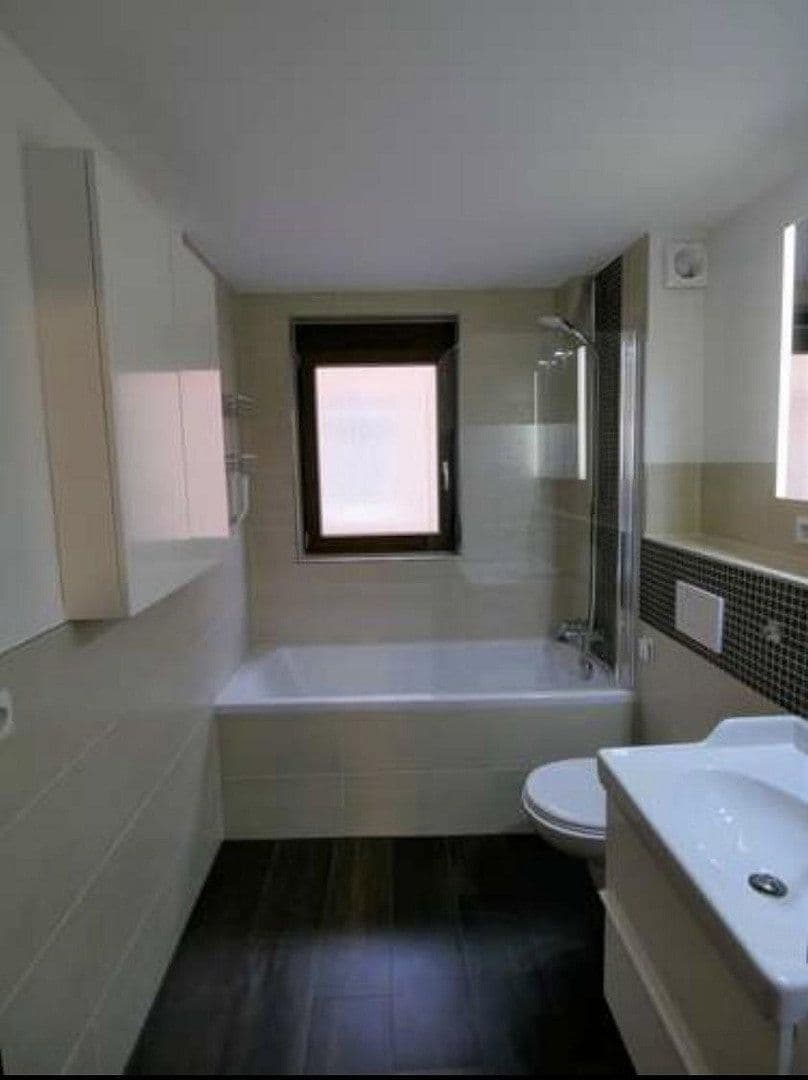 Predaj bytu 4-izbový 102 m², Ludwigsburg, Bádensko-Wurttembersko Predaj bytu 4-izbový 102 m², Ludwigsburg, Bádensko-Wurttembersko