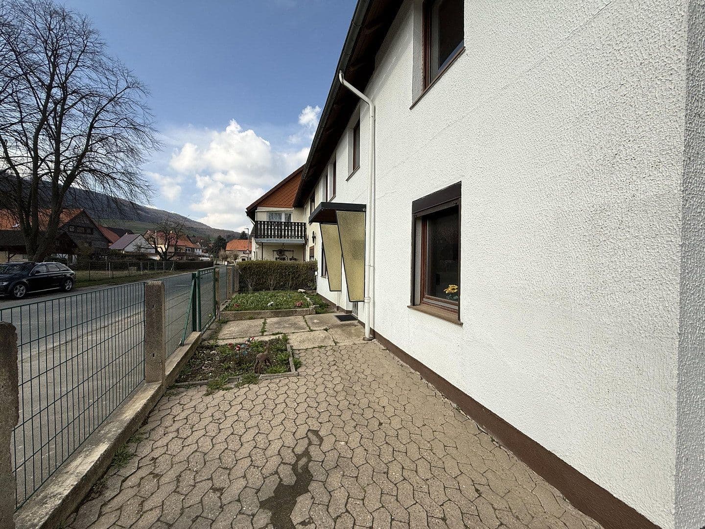 Predaj domu 200 m², pozemek 1.542 m², Einbeck, Dolné Sasko Predaj domu 200 m², pozemek 1.542 m², Einbeck, Dolné Sasko