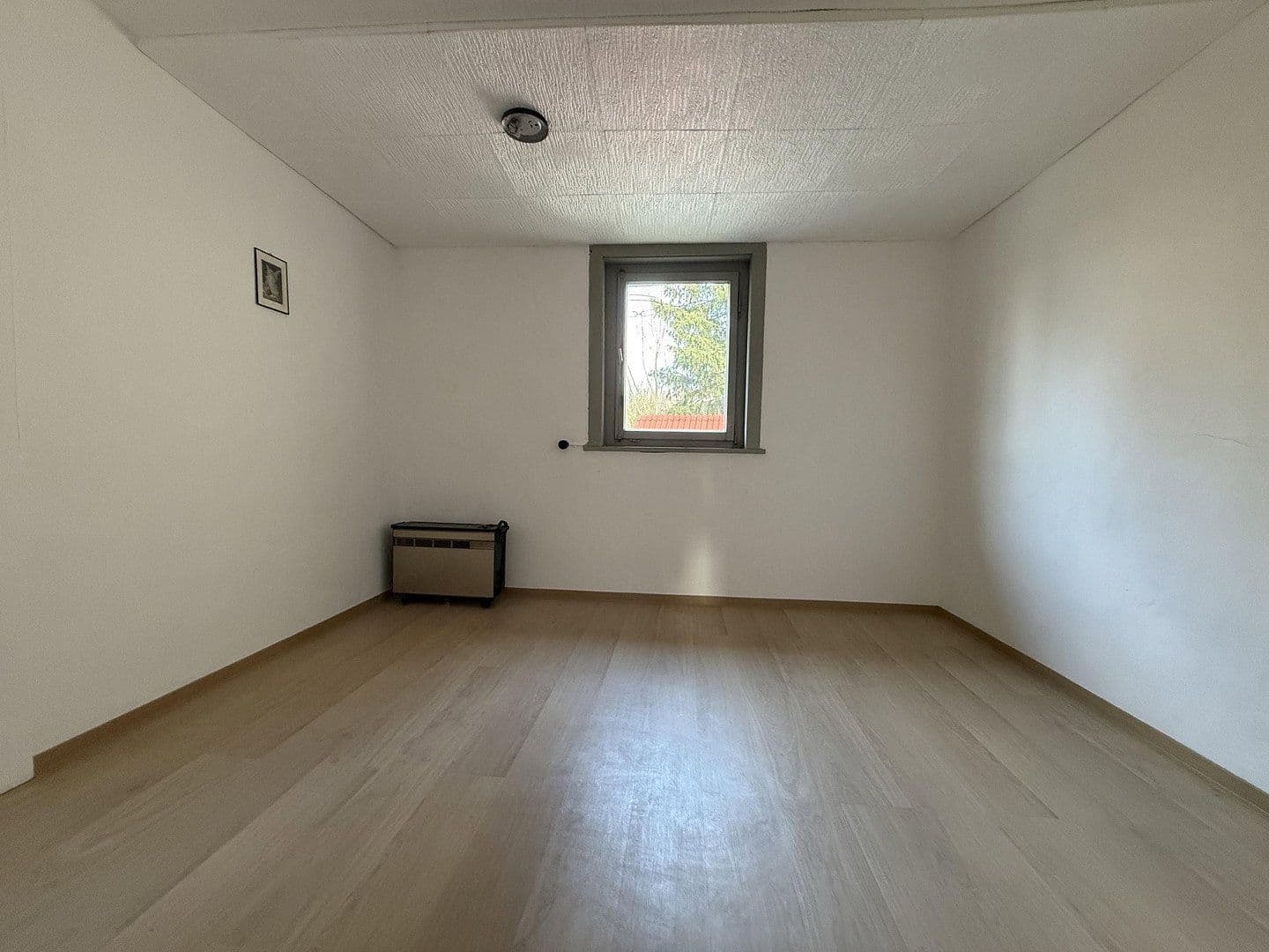 Predaj domu 200 m², pozemek 1.542 m², Einbeck, Dolné Sasko Predaj domu 200 m², pozemek 1.542 m², Einbeck, Dolné Sasko