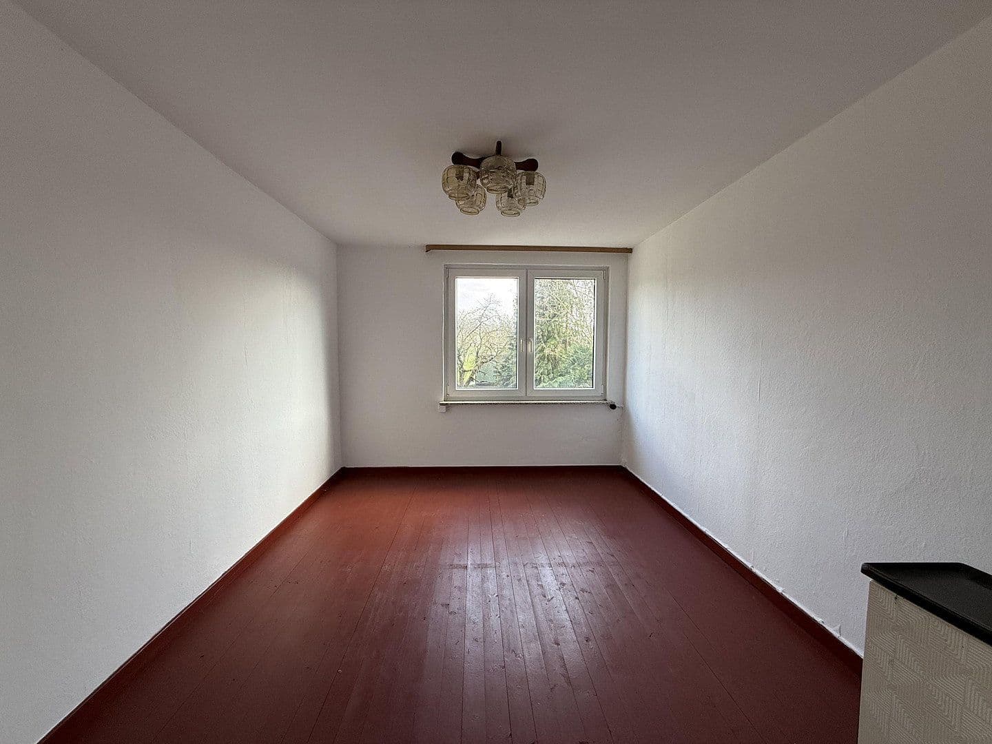 Predaj domu 200 m², pozemek 1.542 m², Einbeck, Dolné Sasko Predaj domu 200 m², pozemek 1.542 m², Einbeck, Dolné Sasko