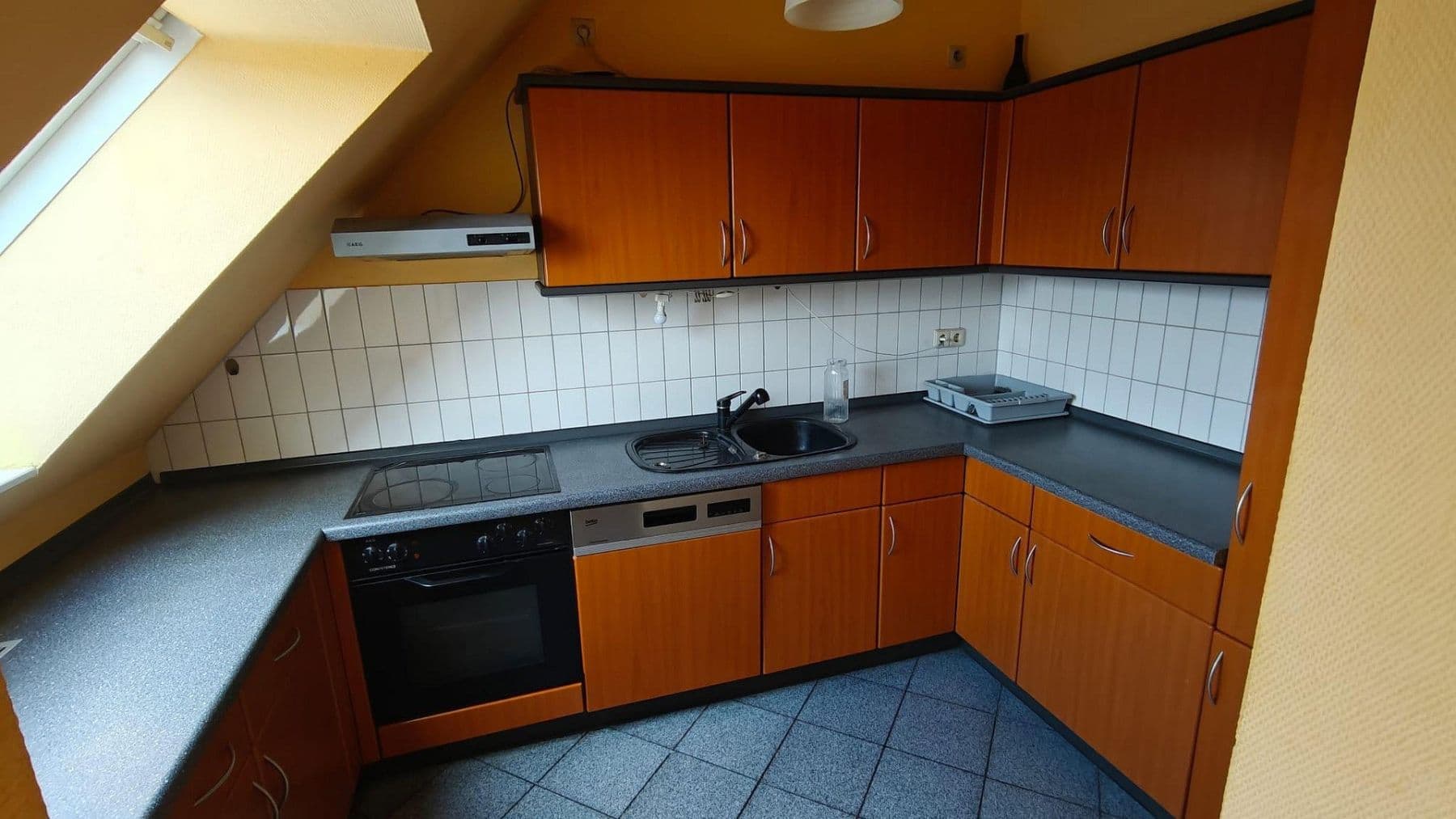 Predaj bytu 3-izbový 78 m², Soldiner Str. 19, Berlin, Berlín Predaj bytu 3-izbový 78 m², Soldiner Str. 19, Berlin, Berlín