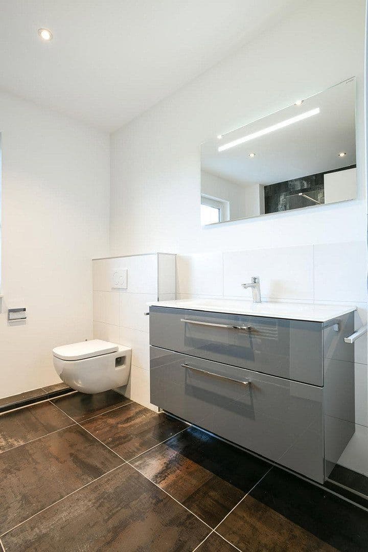 Prenájom bytu 3-izbový 88 m², Tostedt, Dolné Sasko Prenájom bytu 3-izbový 88 m², Tostedt, Dolné Sasko