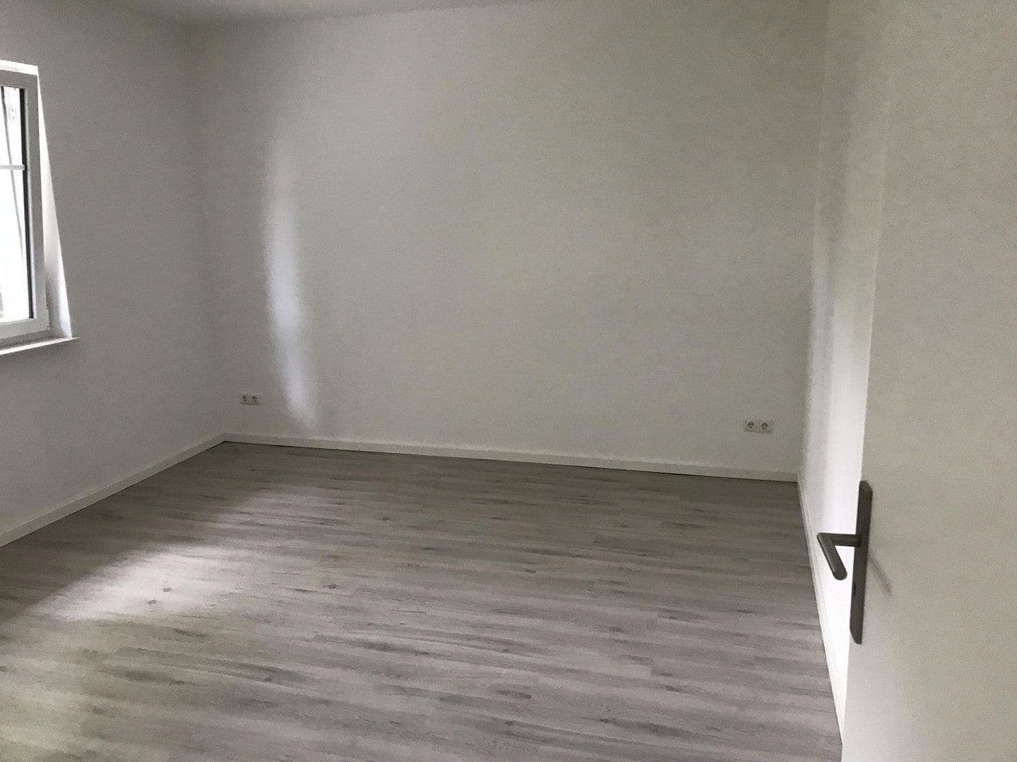Prenájom bytu 3-izbový 88 m², Tostedt, Dolné Sasko Prenájom bytu 3-izbový 88 m², Tostedt, Dolné Sasko