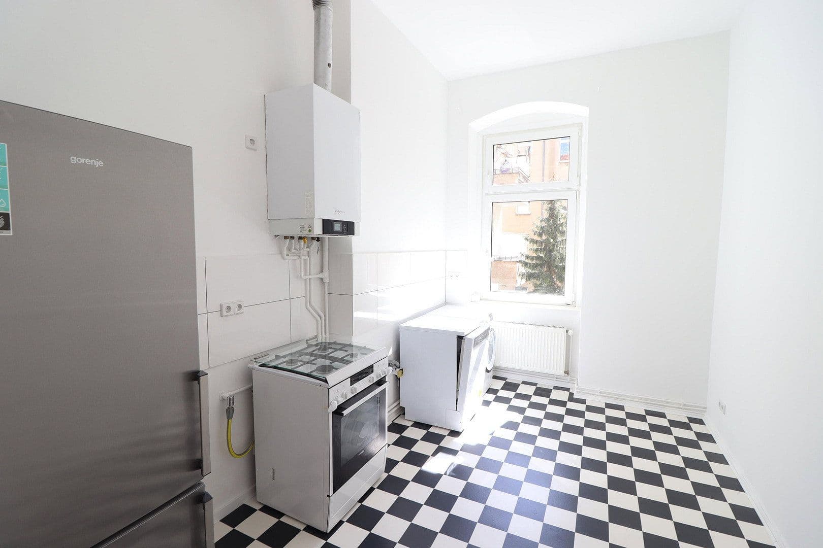 Prenájom bytu 2-izbový 76 m², Antwerpener Str. 00, Berlin, Berlín Prenájom bytu 2-izbový 76 m², Antwerpener Str. 00, Berlin, Berlín