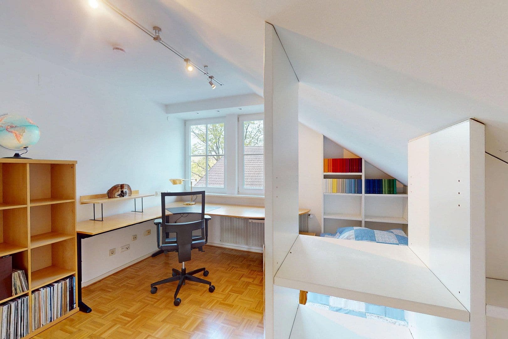 Predaj domu 240 m², pozemek 1.013 m², Großheubach, Bavorsko Predaj domu 240 m², pozemek 1.013 m², Großheubach, Bavorsko
