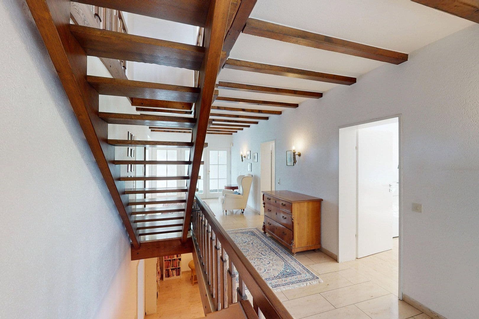 Predaj domu 240 m², pozemek 1.013 m², Großheubach, Bavorsko Predaj domu 240 m², pozemek 1.013 m², Großheubach, Bavorsko