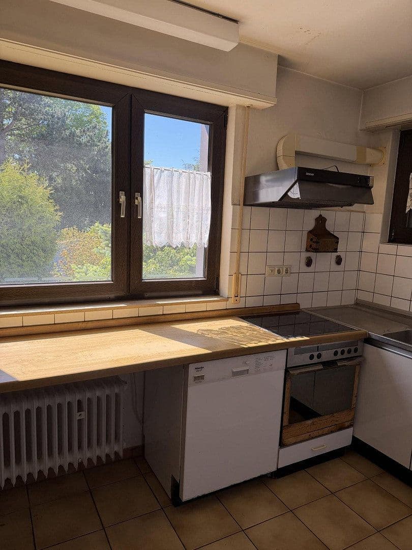 Predaj domu 218 m², pozemek 637 m², Pforzheim, Bádensko-Wurttembersko Predaj domu 218 m², pozemek 637 m², Pforzheim, Bádensko-Wurttembersko
