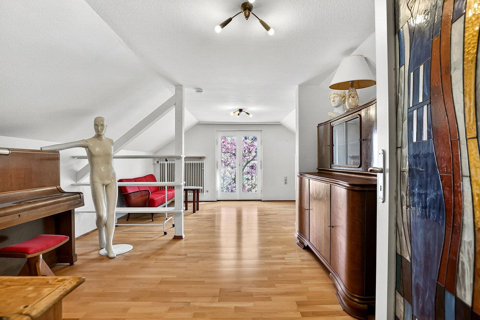 Predaj domu 185 m², pozemek 885 m², Rudhartstr. 52, München, Bavorsko Predaj domu 185 m², pozemek 885 m², Rudhartstr. 52, München, Bavorsko