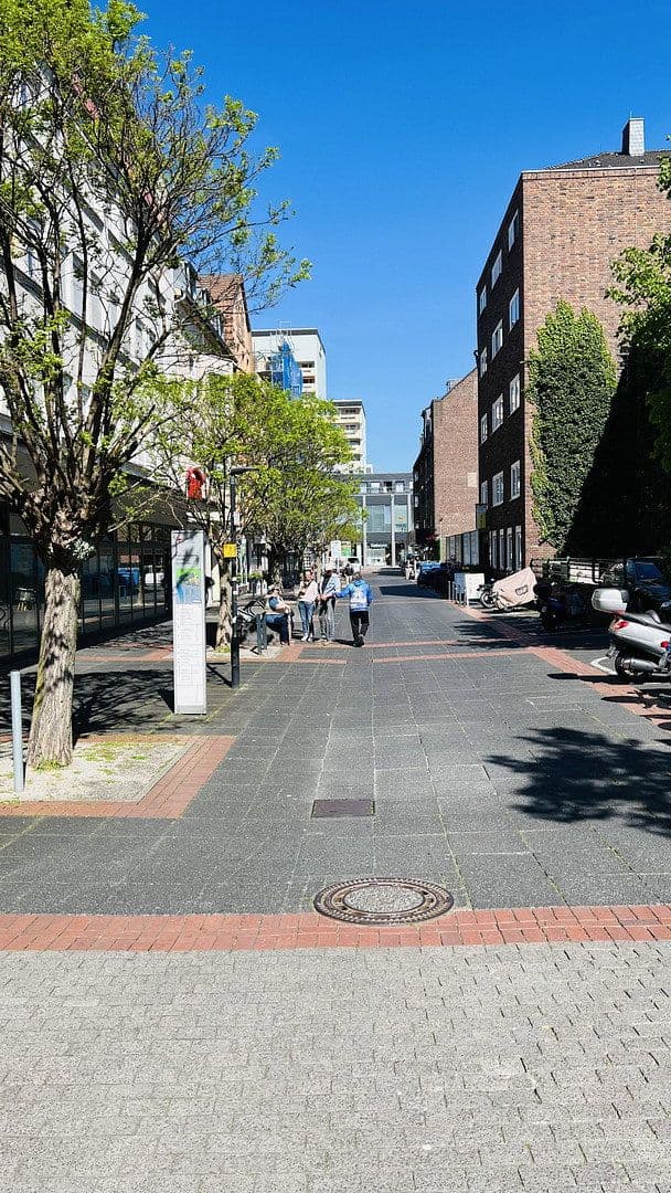 Prenájom kancelárie 300 m², Leverkusen, Severné Porýnie - Westfálsko Prenájom kancelárie 300 m², Leverkusen, Severné Porýnie - Westfálsko