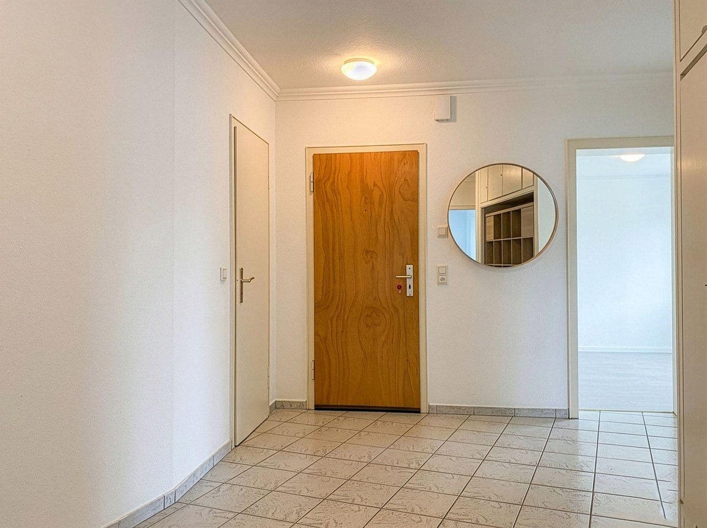 Prenájom bytu 4-izbový 100 m², Rennbaumstr. 114, Leverkusen, Severné Porýnie - Westfálsko Prenájom bytu 4-izbový 100 m², Rennbaumstr. 114, Leverkusen, Severné Porýnie - Westfálsko