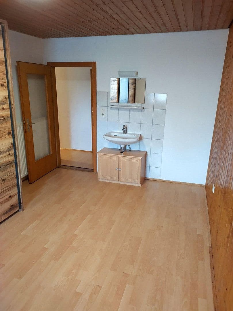 Prenájom bytu 2-izbový 39 m², Höslwang, Bavorsko Prenájom bytu 2-izbový 39 m², Höslwang, Bavorsko