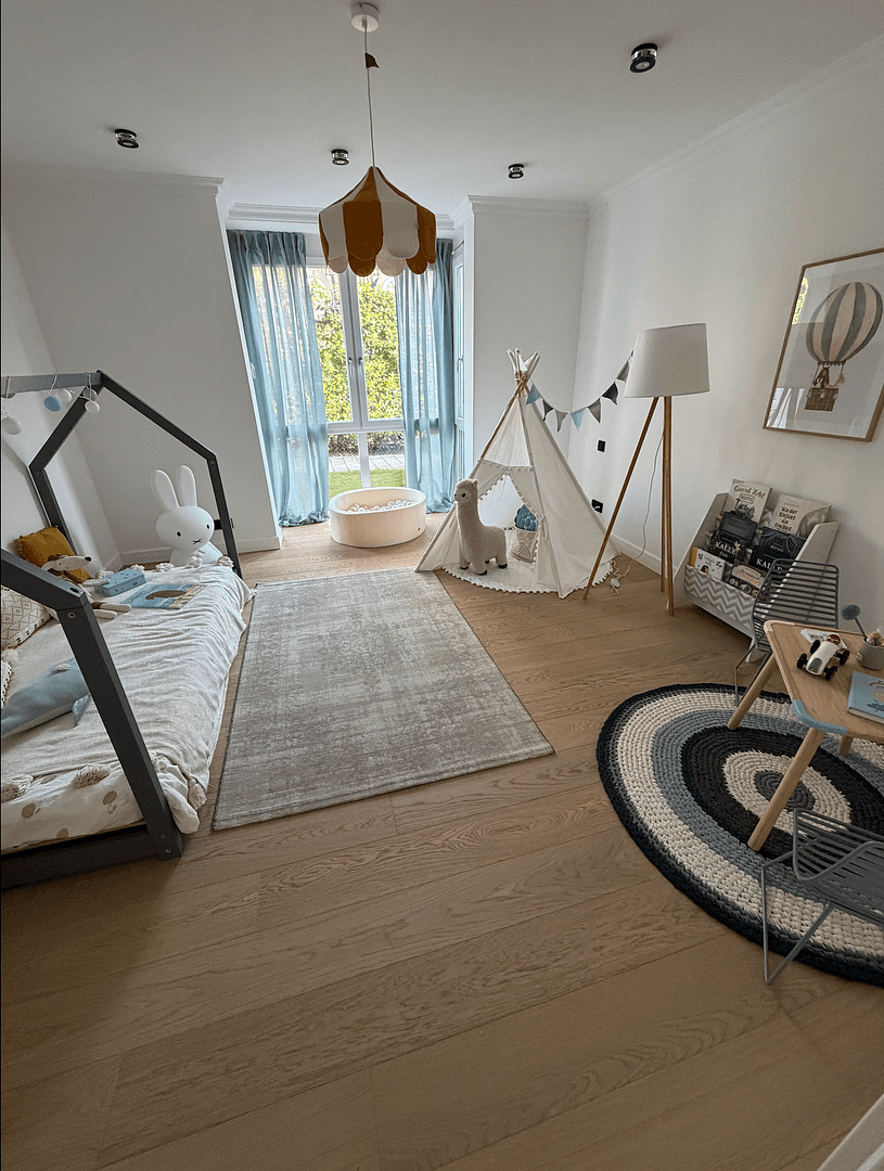 Predaj bytu 4-izbový 196 m², München, Bavorsko Predaj bytu 4-izbový 196 m², München, Bavorsko