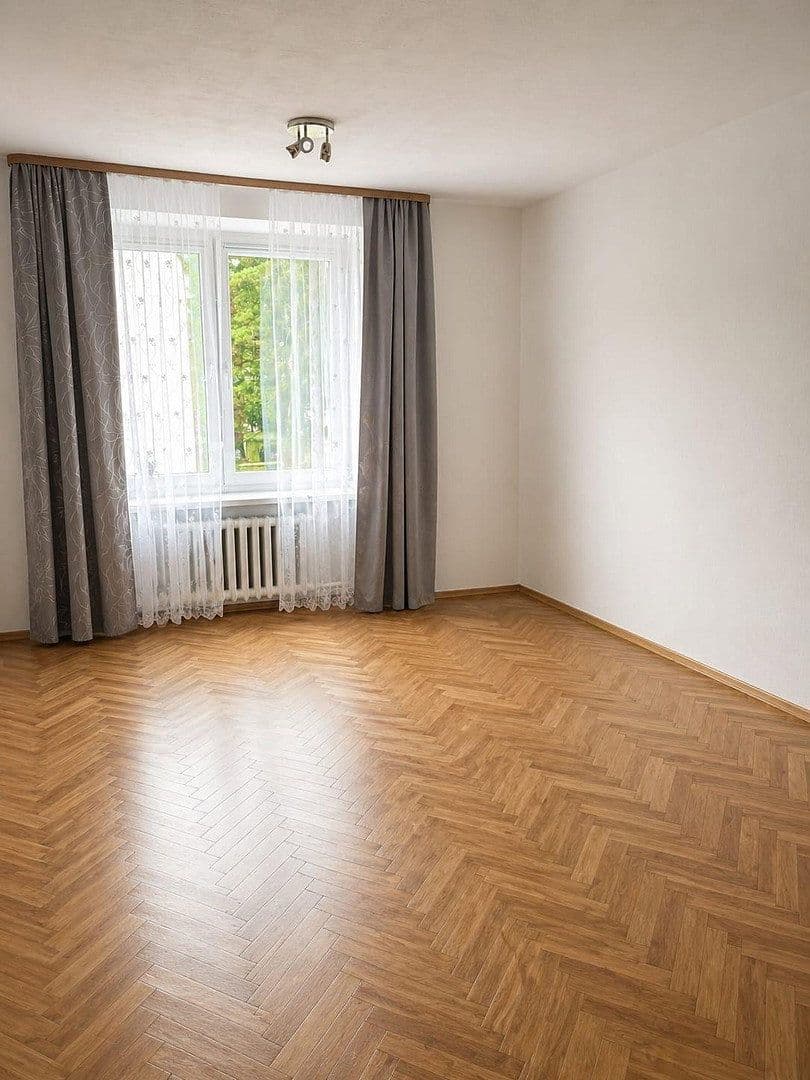 Prenájom bytu 4-izbový 93 m², Nassau, Porýnie-Falcko Prenájom bytu 4-izbový 93 m², Nassau, Porýnie-Falcko