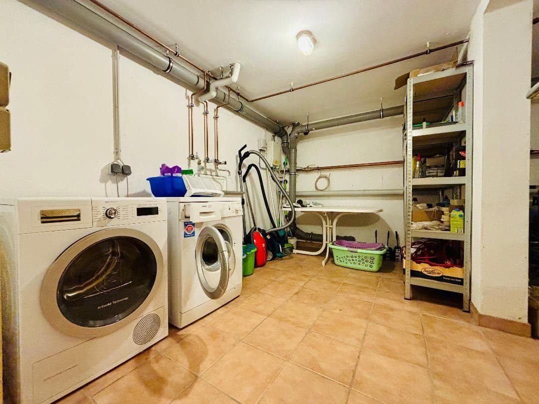Predaj domu 120 m², pozemek 165 m², Grünberger Str., Nürnberg, Bavorsko Predaj domu 120 m², pozemek 165 m², Grünberger Str., Nürnberg, Bavorsko