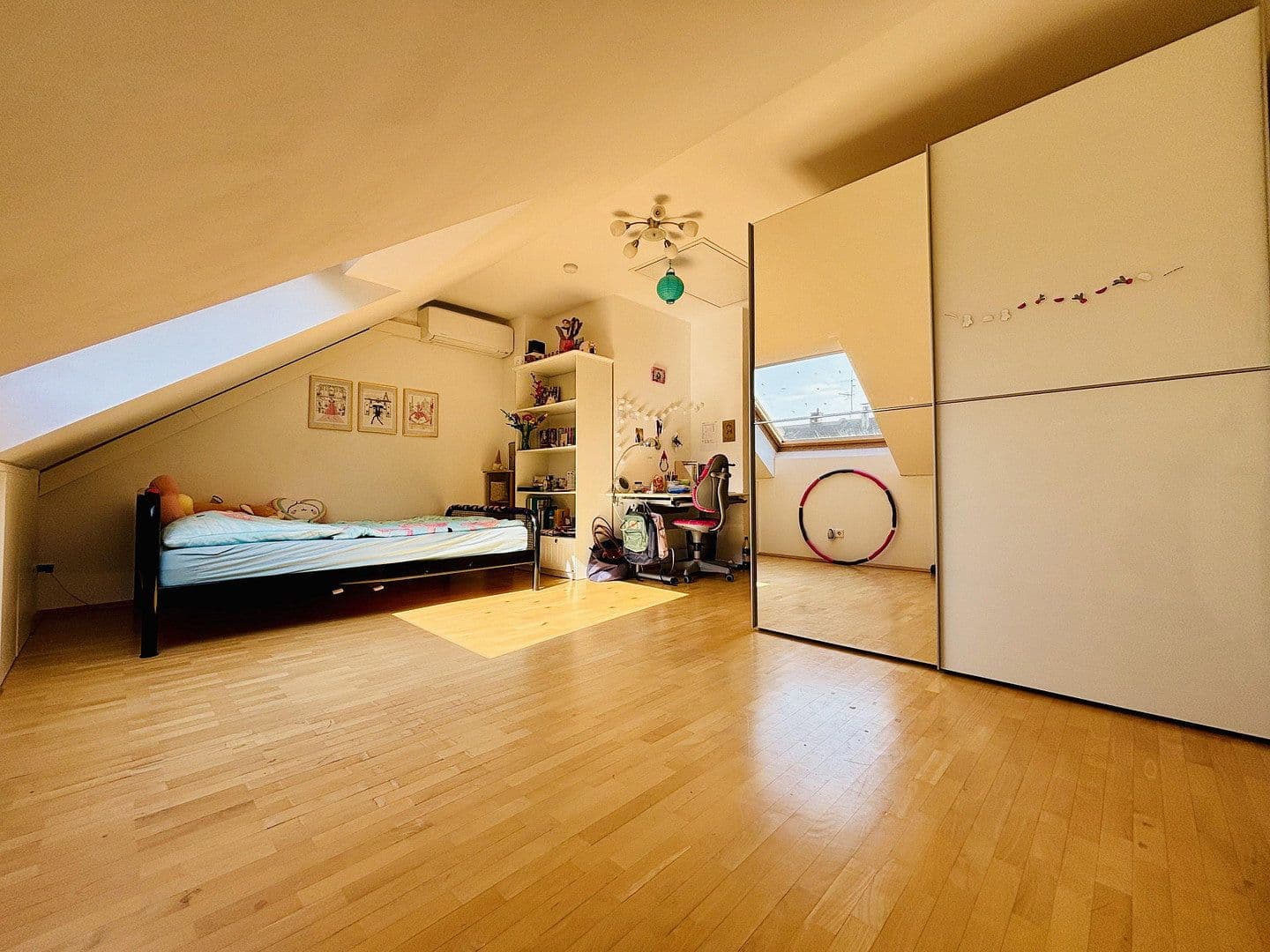 Predaj domu 120 m², pozemek 165 m², Grünberger Str., Nürnberg, Bavorsko Predaj domu 120 m², pozemek 165 m², Grünberger Str., Nürnberg, Bavorsko