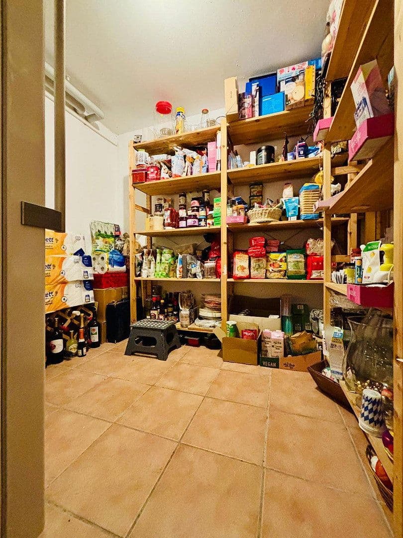 Predaj domu 120 m², pozemek 165 m², Grünberger Str., Nürnberg, Bavorsko Predaj domu 120 m², pozemek 165 m², Grünberger Str., Nürnberg, Bavorsko