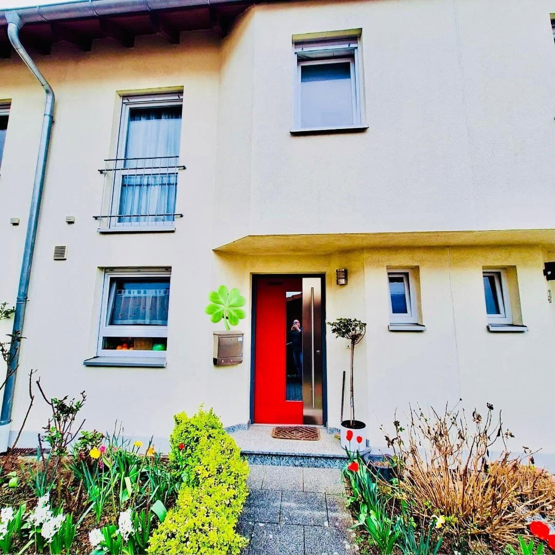 Predaj domu 120 m², pozemek 165 m², Grünberger Str., Nürnberg, Bavorsko Predaj domu 120 m², pozemek 165 m², Grünberger Str., Nürnberg, Bavorsko