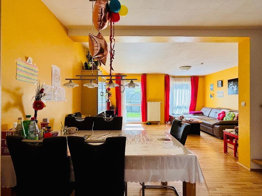 Predaj domu 120 m², pozemek 165 m², Grünberger Str., Nürnberg, Bavorsko Predaj domu 120 m², pozemek 165 m², Grünberger Str., Nürnberg, Bavorsko