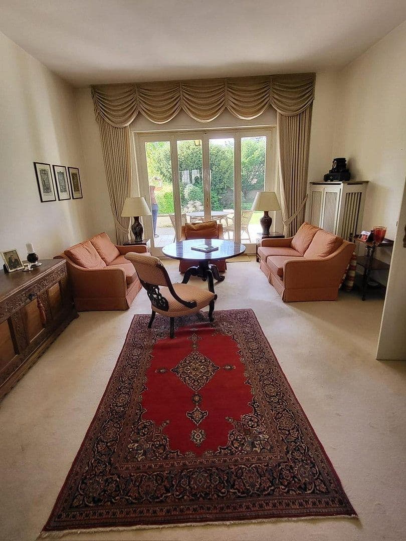 Predaj domu 255 m², pozemek 594 m², Düsseldorf, Severné Porýnie - Westfálsko Predaj domu 255 m², pozemek 594 m², Düsseldorf, Severné Porýnie - Westfálsko