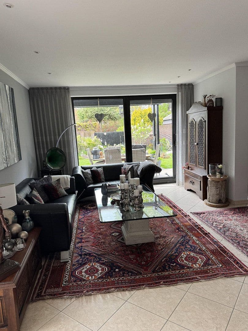 Predaj domu 226 m², pozemek 595 m², Langenhagen, Dolné Sasko Predaj domu 226 m², pozemek 595 m², Langenhagen, Dolné Sasko