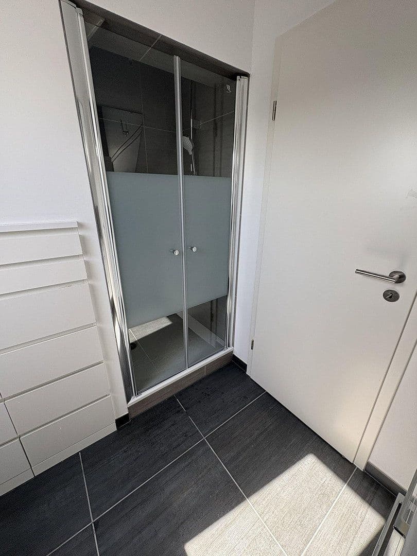 Prenájom bytu 5-izbový 132 m², Luxemburger Str. 257, Köln, Severné Porýnie - Westfálsko Prenájom bytu 5-izbový 132 m², Luxemburger Str. 257, Köln, Severné Porýnie - Westfálsko
