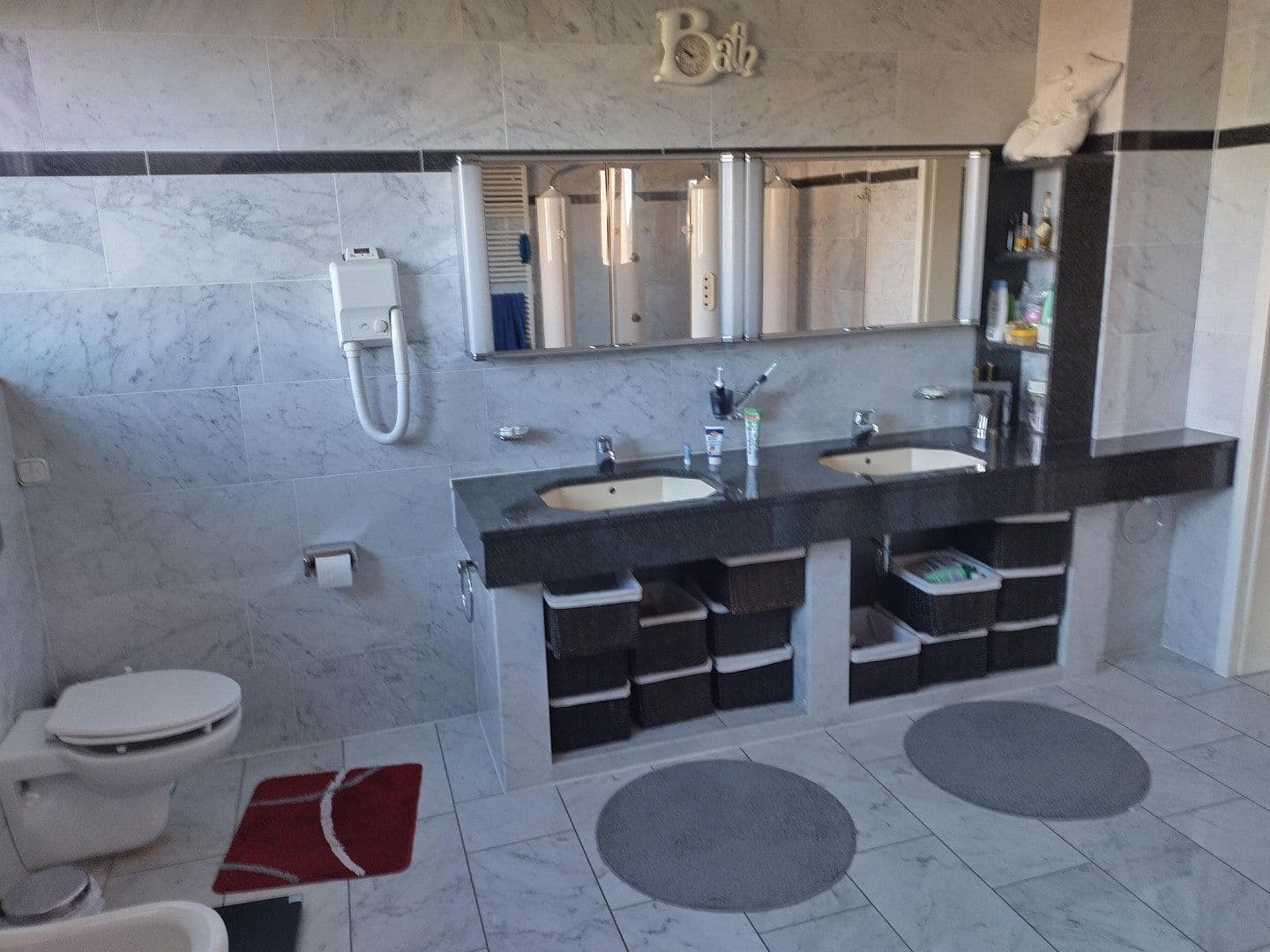 Predaj domu 368 m², pozemek 1.402 m², Hohlweg 8, Nettetal, Severné Porýnie - Westfálsko Predaj domu 368 m², pozemek 1.402 m², Hohlweg 8, Nettetal, Severné Porýnie - Westfálsko