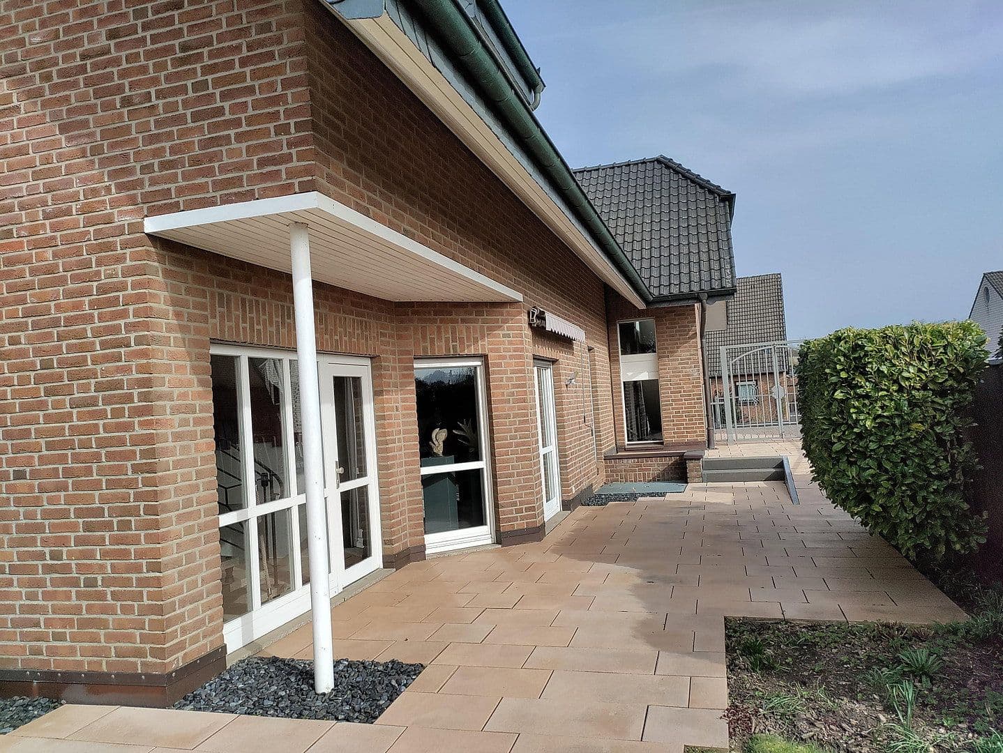 Predaj domu 368 m², pozemek 1.402 m², Hohlweg 8, Nettetal, Severné Porýnie - Westfálsko Predaj domu 368 m², pozemek 1.402 m², Hohlweg 8, Nettetal, Severné Porýnie - Westfálsko