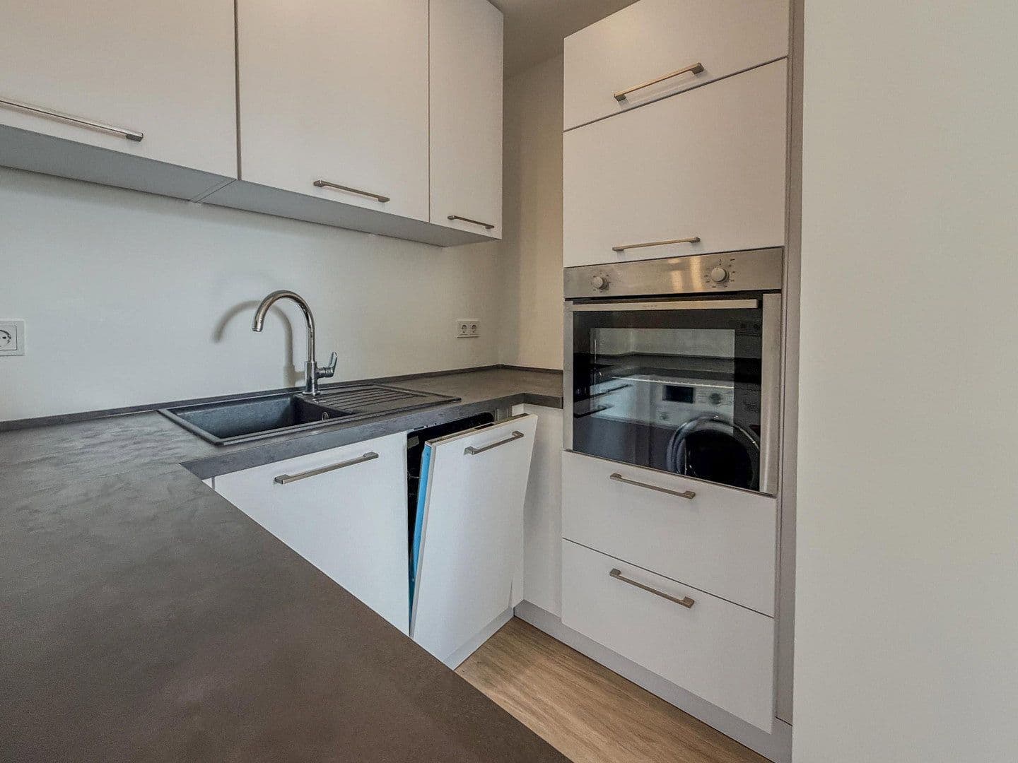 Prenájom bytu 3-izbový 78 m², Graf-Bernadotte-Straße 14, Kempen, Severné Porýnie - Westfálsko Prenájom bytu 3-izbový 78 m², Graf-Bernadotte-Straße 14, Kempen, Severné Porýnie - Westfálsko