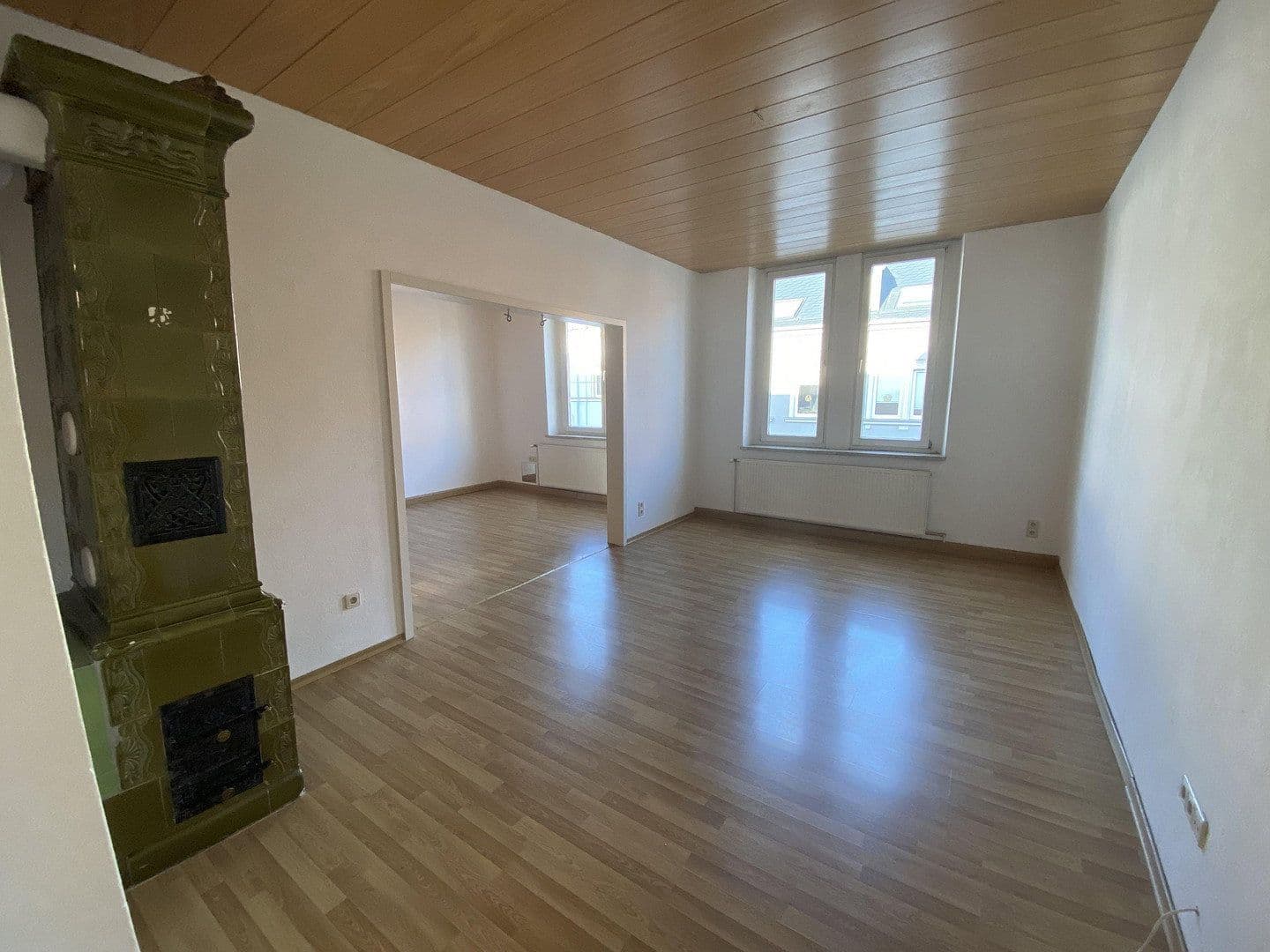 Prenájom bytu 4-izbový 100 m², Hof, Bavorsko Prenájom bytu 4-izbový 100 m², Hof, Bavorsko