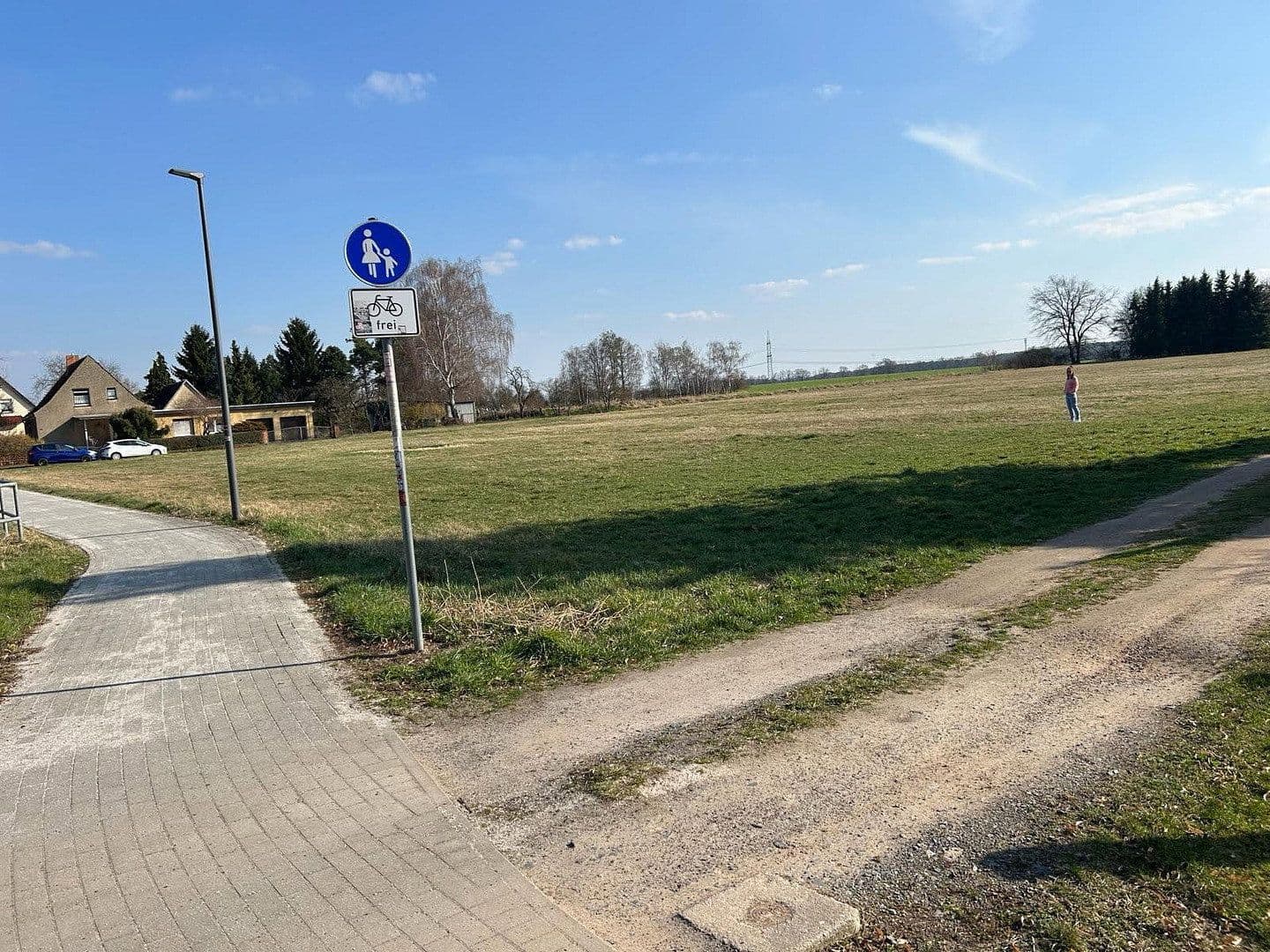 Predaj pozemku 879 m², Uckroer Hauptstraße 42–43, Luckau, Brandenbursko Predaj pozemku 879 m², Uckroer Hauptstraße 42–43, Luckau, Brandenbursko