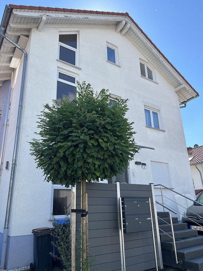 Predaj domu 232 m², pozemek 321 m², Bindweidring 1, Karben, Hesensko Predaj domu 232 m², pozemek 321 m², Bindweidring 1, Karben, Hesensko