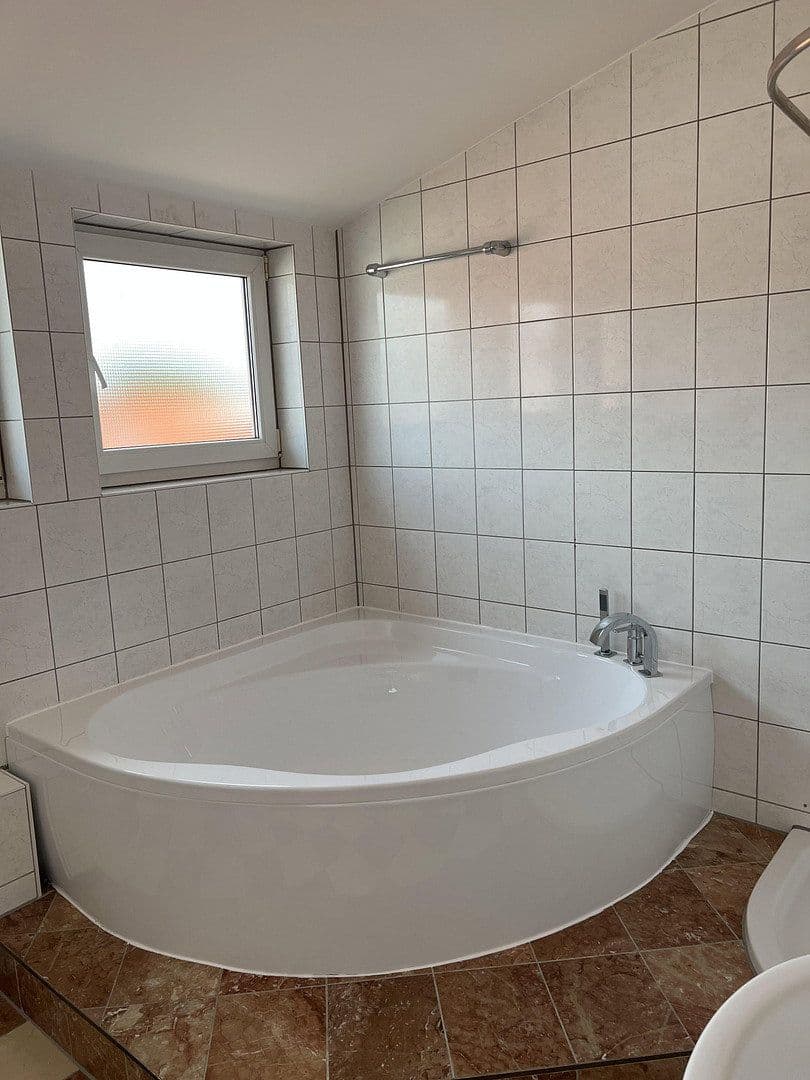 Predaj domu 232 m², pozemek 321 m², Bindweidring 1, Karben, Hesensko Predaj domu 232 m², pozemek 321 m², Bindweidring 1, Karben, Hesensko