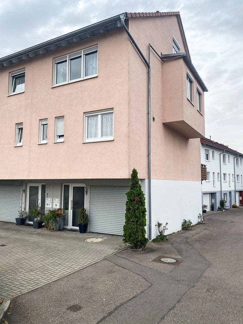 Predaj domu 149 m², pozemek 125 m², Freiberg am Neckar, Bádensko-Wurttembersko Predaj domu 149 m², pozemek 125 m², Freiberg am Neckar, Bádensko-Wurttembersko