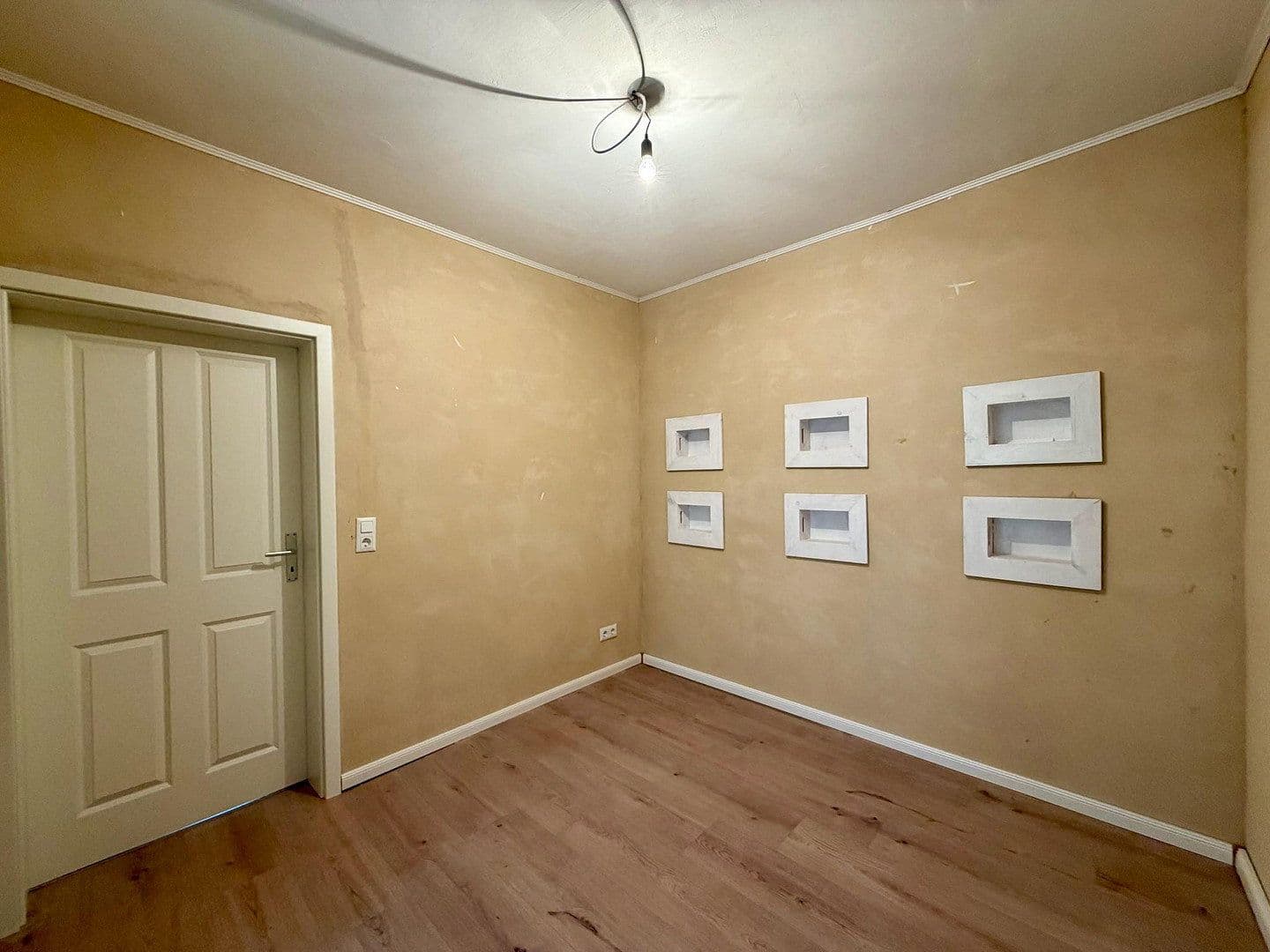 Predaj domu 208 m², pozemek 474 m², Albertshofen, Bavorsko Predaj domu 208 m², pozemek 474 m², Albertshofen, Bavorsko