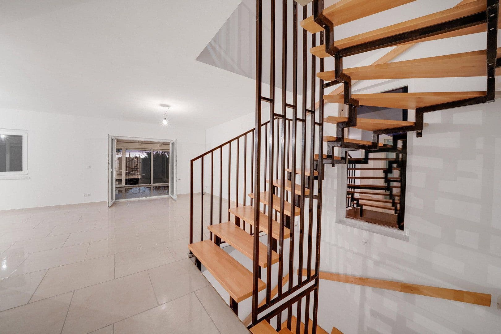 Predaj domu 142 m², pozemek 483 m², Ingolstadt, Bavorsko Predaj domu 142 m², pozemek 483 m², Ingolstadt, Bavorsko