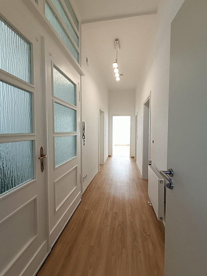 Prenájom bytu 3-izbový 80 m², Wilhelmstraße 37a, Lüdenscheid, Severné Porýnie - Westfálsko Prenájom bytu 3-izbový 80 m², Wilhelmstraße 37a, Lüdenscheid, Severné Porýnie - Westfálsko